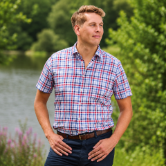 men modelling the Broadstairs Short Sleeve Shirt Red