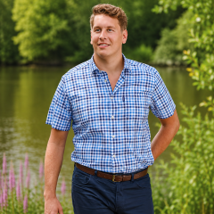 model wearing the Broadstairs Short Sleeve Shirt Blue