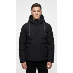 Men’s field-inspired puffer jacket with cargo pockets, adjustable hood and quilted insulated design