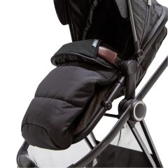 Showing the Red Kite Universal Footmuff