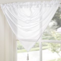 Emma Barclay White Tamara Swag at Guineys Ireland