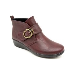 Showing the Women's Jasmine Boots Wine