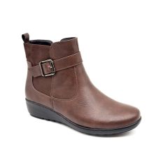 Showing the Women's Lexi Boots Brown
