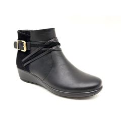 Showing the Women's Norma Boots Black