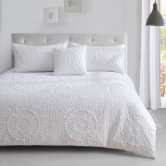 Winchester Duvet Cover Set White at Guineys Ireland